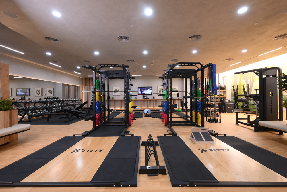 Fitty 1-to-1 training floor with dual power racks