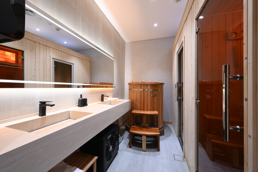 Sauna and ice bath recovery suite at Fitty